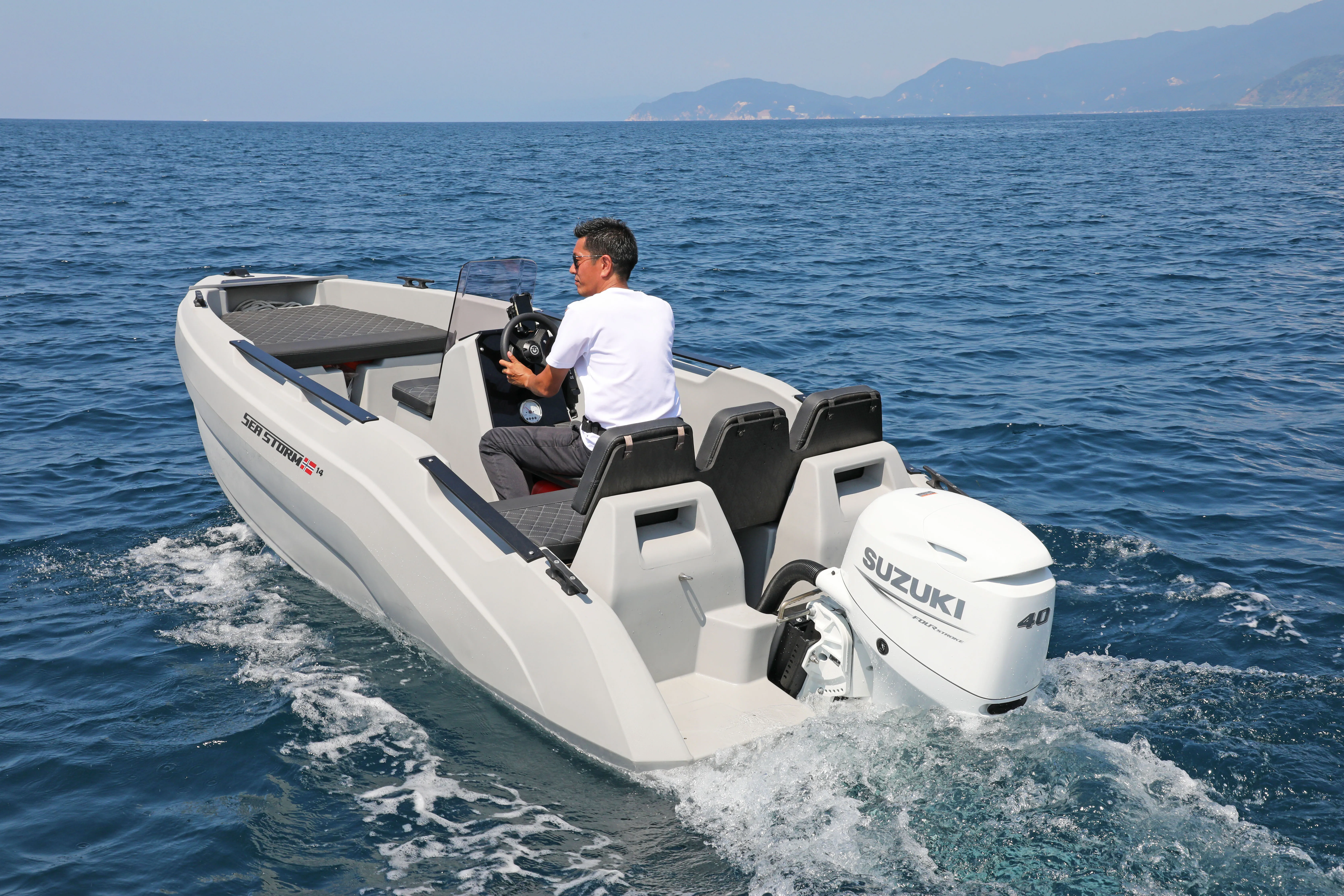 SEASTORM 14HDPE ADVANTAGE