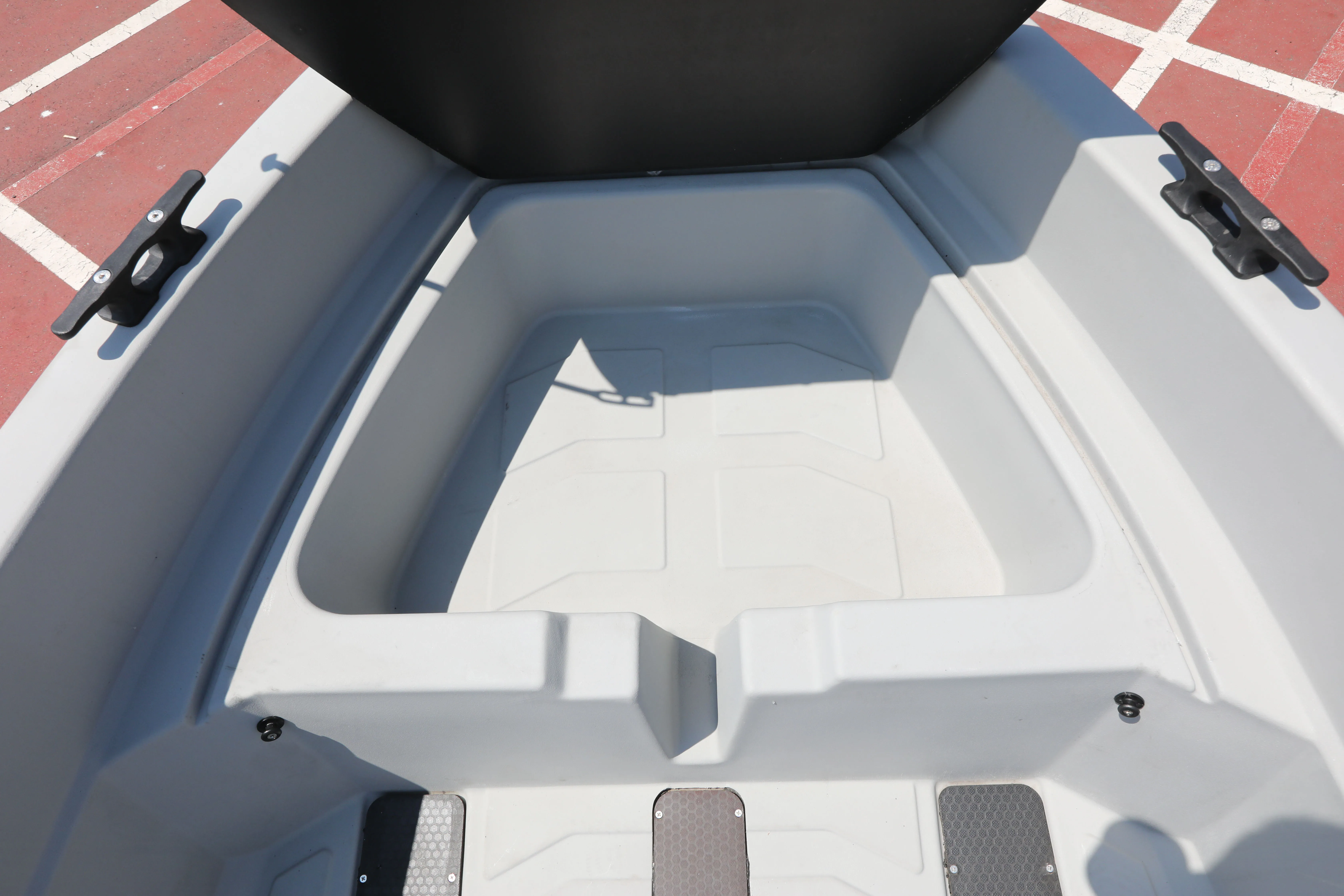SEASTORM 14HDPE ADVANTAGE