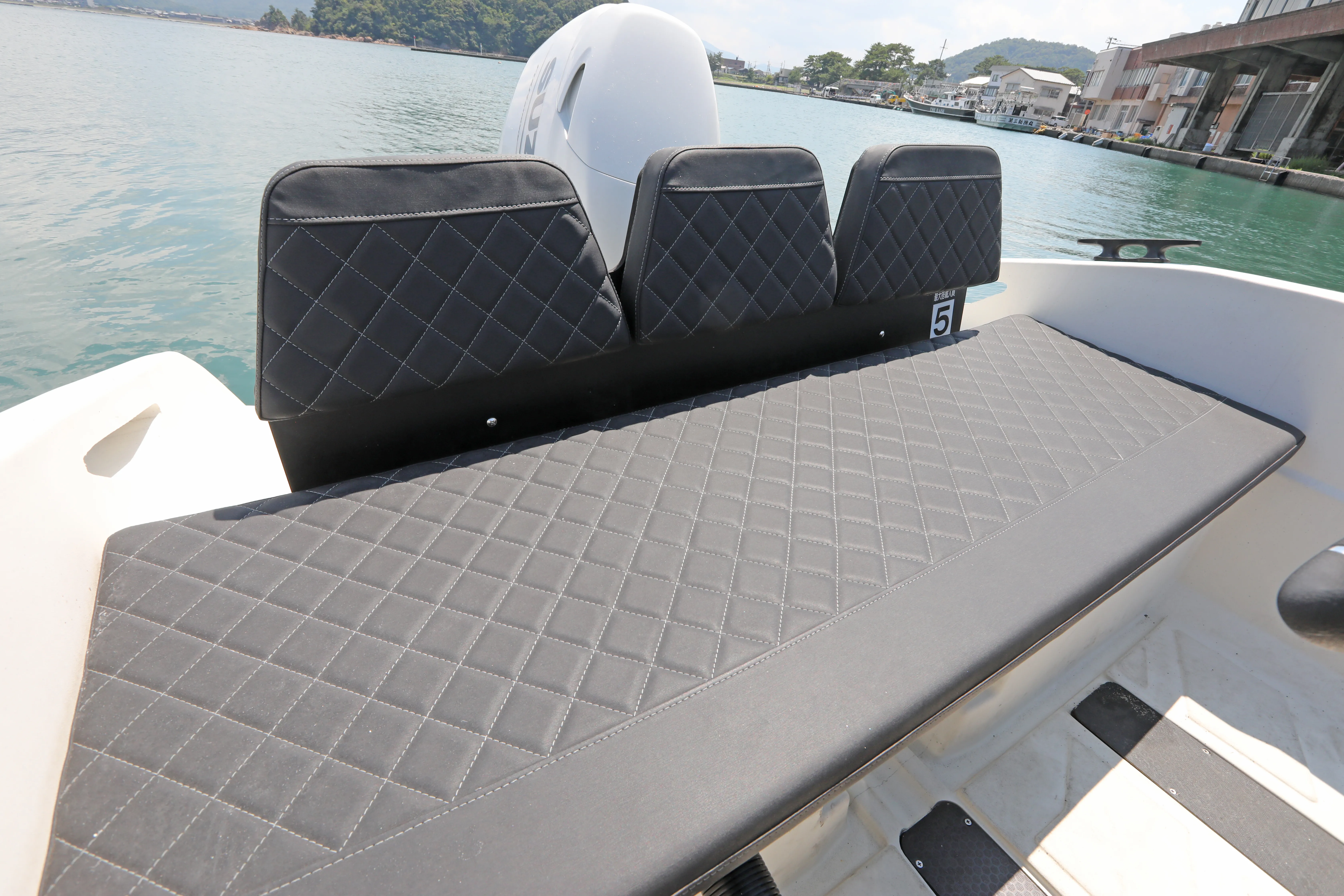 SEASTORM 17HDPE ADVANTAGE