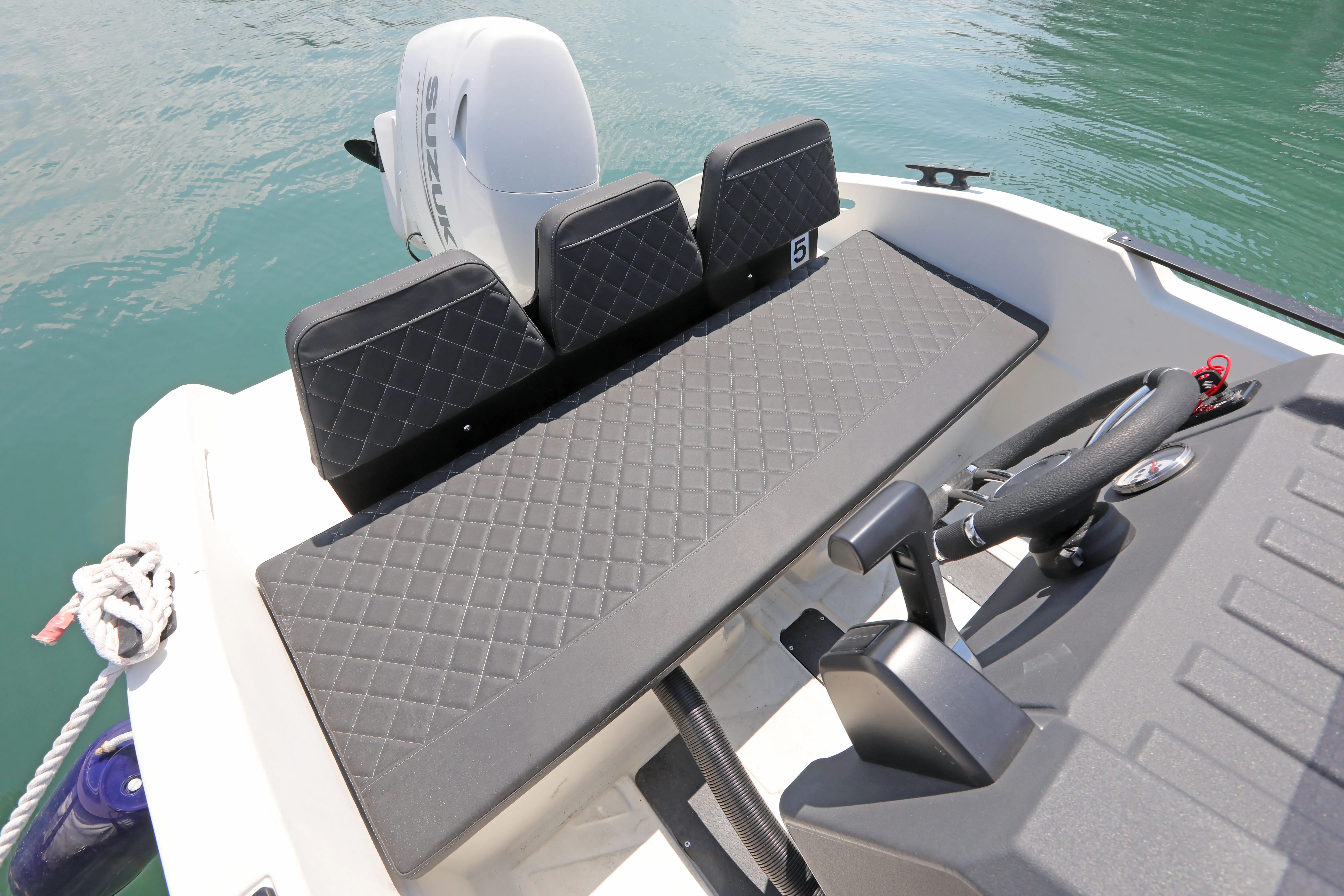 SEASTORM 17HDPE ADVANTAGE
