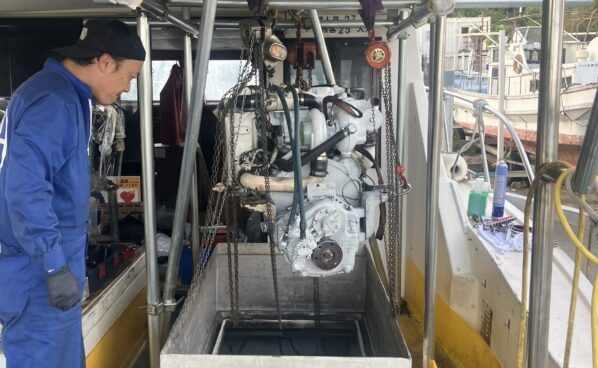 Cummins 6BTA5.9 エンジンオーバーホール